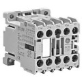 Minicontacteur 4P  M 2.2kW vis 2NO+2NF 220-240Vac 50Hz/240-277Vac 60Hz