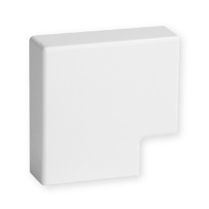 APM 40X17 W0 - Angle Plat Goulotte Distribution TA-E/TA-S Blanc