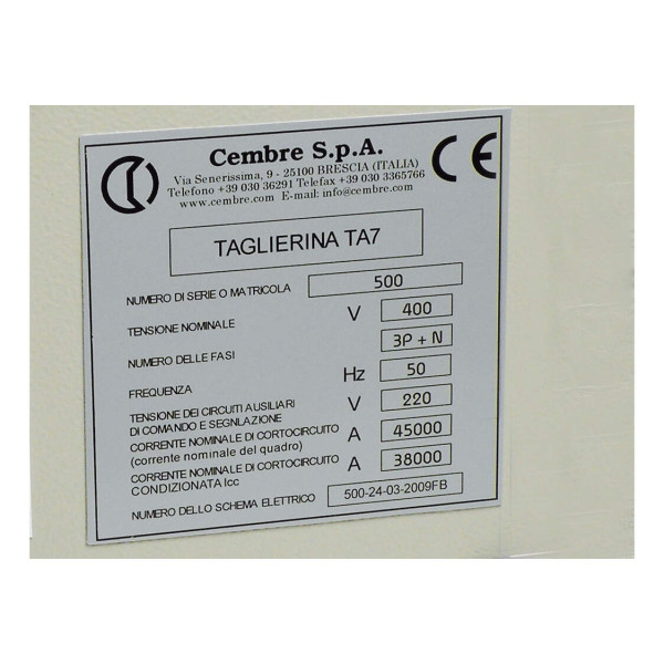 88118 - Plaque personnalisable adhésive de type MG-VRT-A 50 x 50 mm noire