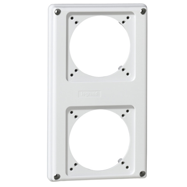 Plastron P17 220x125 - recevant 2 socles 16 A