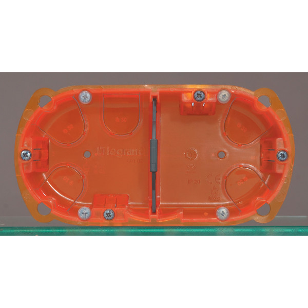 Boîte d'encastrement multimatériaux Legrand Batibox - 2 postes - 4/5 modules - vert/horiz - prof. 40